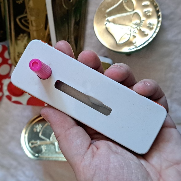 Lot of 9 Vintage Noisemakers - Picture 6 of 6